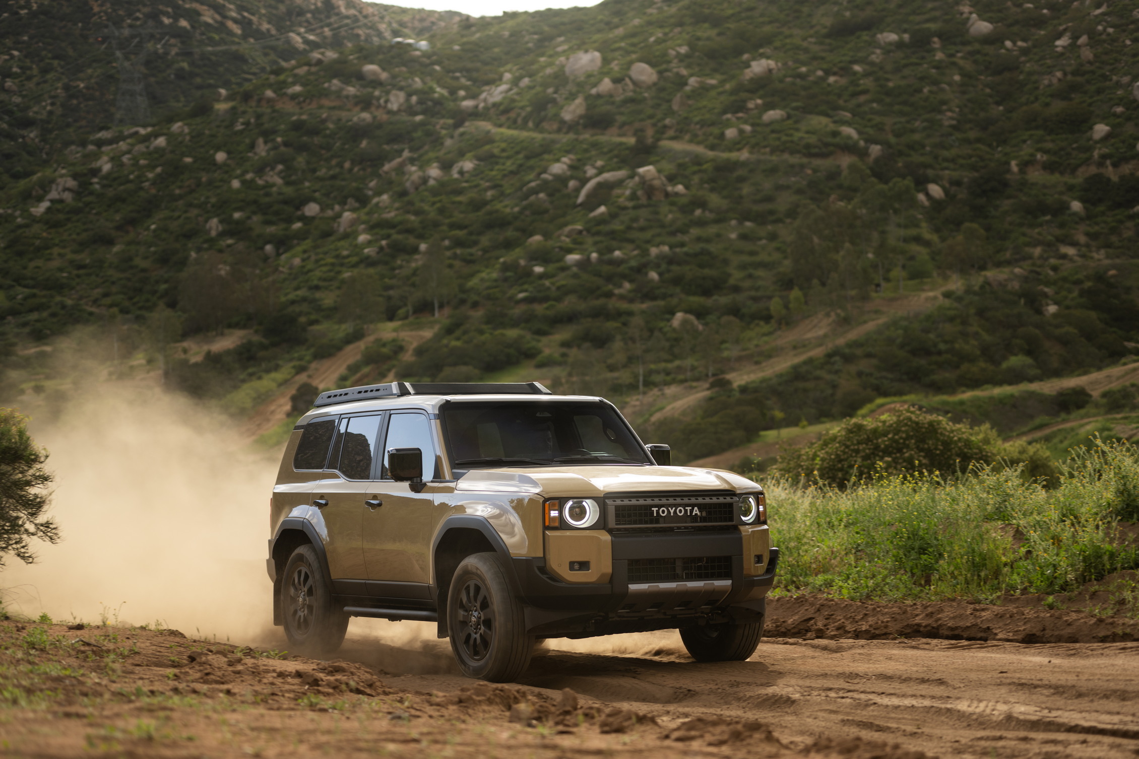 Review: 2024 Toyota Land Cruiser Is The 4-Runner For Grown Ups | Carscoops