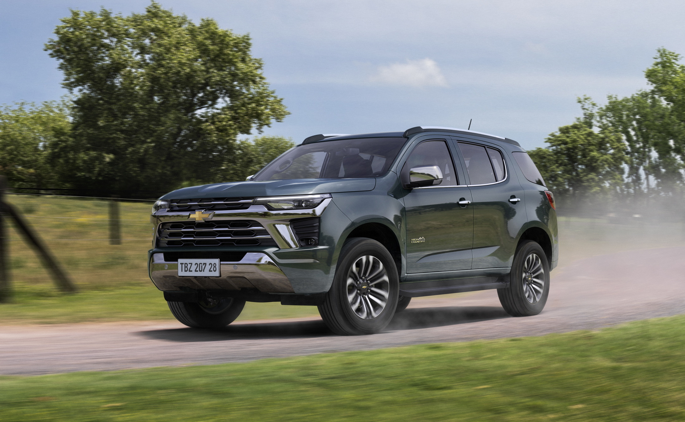 Updated 2025 Chevy TrailBlazer SUV Revealed In Brazil🐏 Descubra a