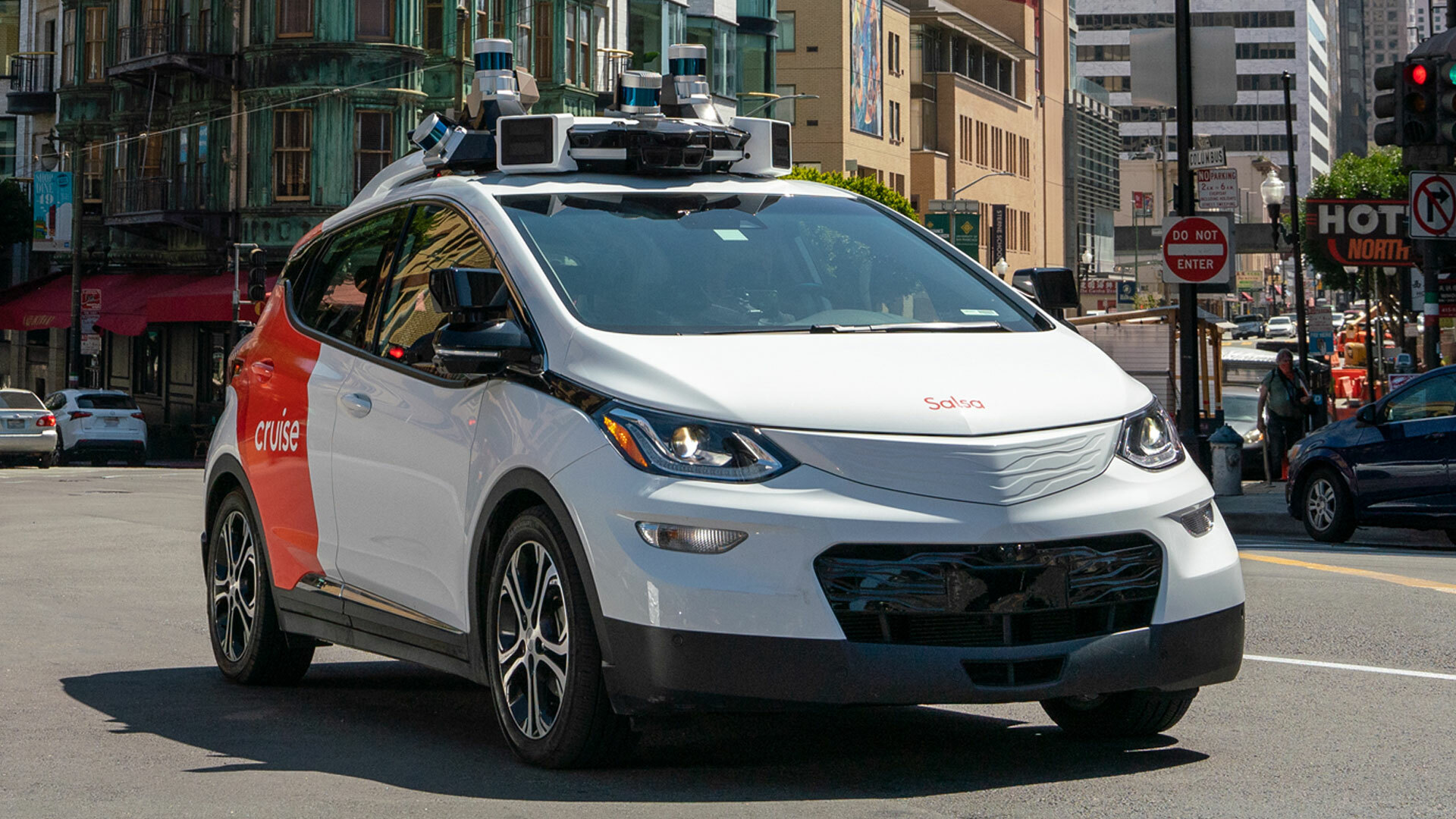 NHTSA Closes Investigation After Cruise Recalls 1,194 Robotaxis