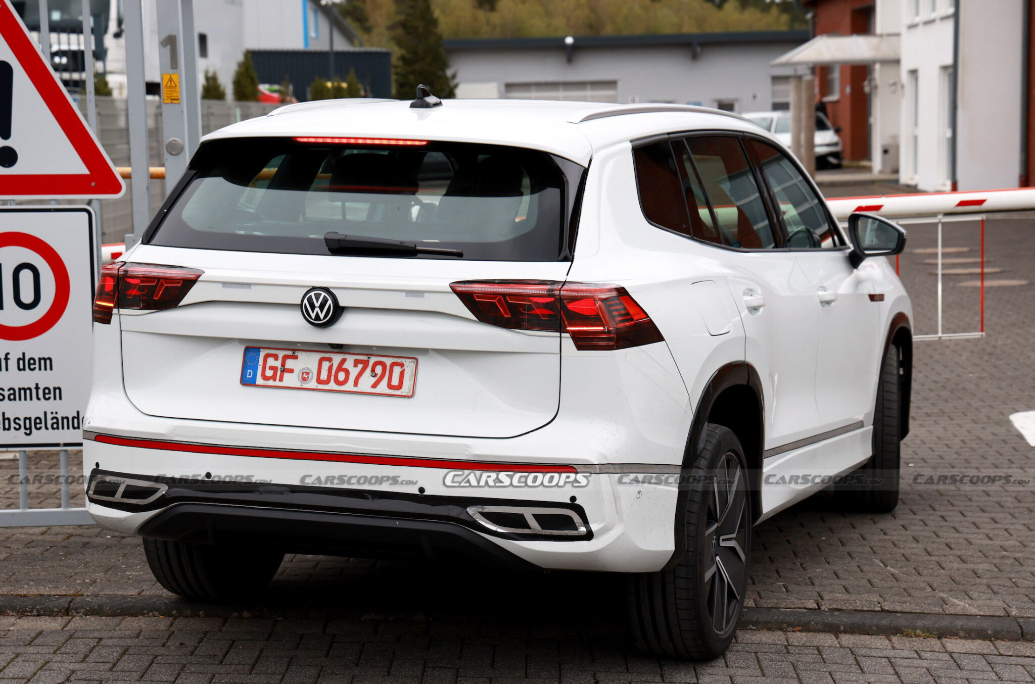 America’s 2025 VW Tiguan Takes Its RLine For Some ’RingTime Carscoops