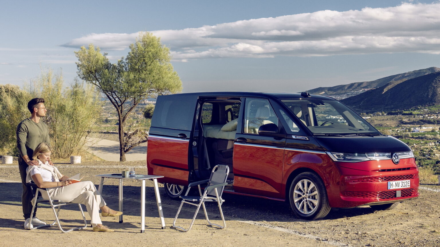 Good Night Package Turns VW Multivan Into a Bedroom On Wheels | Carscoops