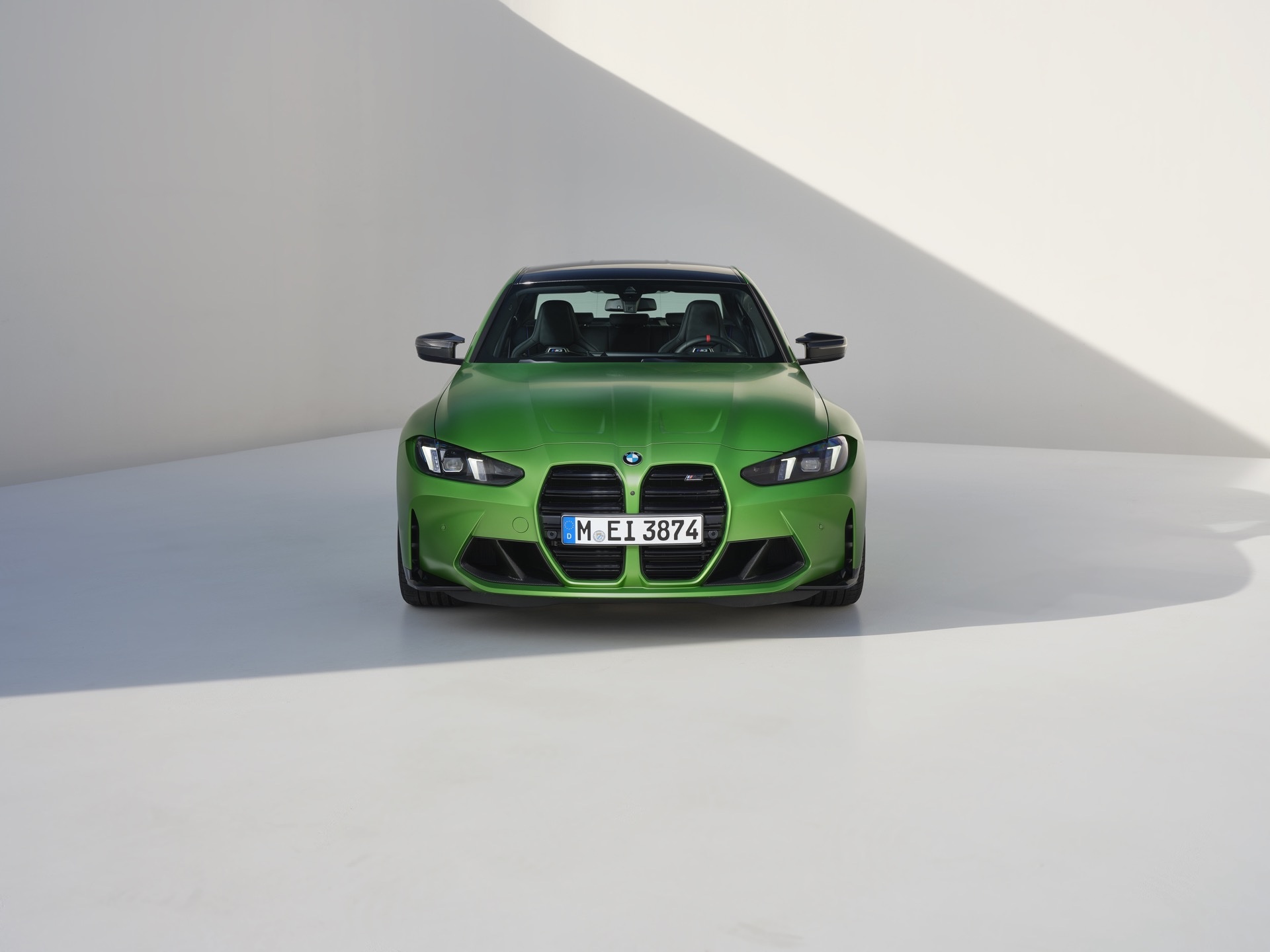 2025 BMW M3 Facelift Cuts Physical Controls, Boosts Competition Power