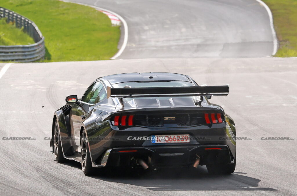 Ford Mustang GTD Warms Up For Sub-7-Minute Nurburgring Lap Attempt ...