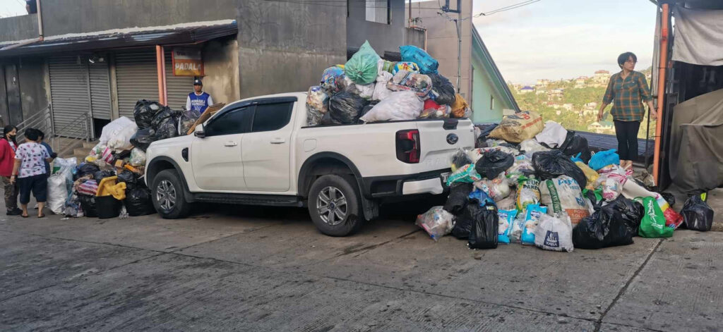  Ford Ranger Gets Dumpstered After Blocking Garbage Area