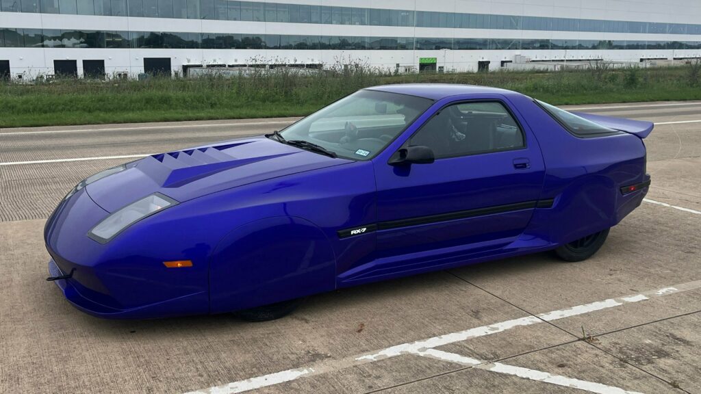  This Texan Mazda RX-7 Swapped Its Japanese Soul For Top Speed