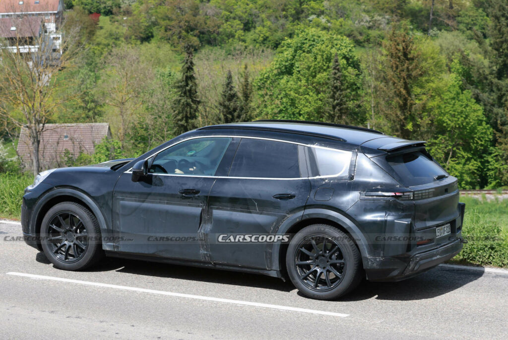 Would You Take The 2026 Porsche Cayenne EV Over The V8 Version?