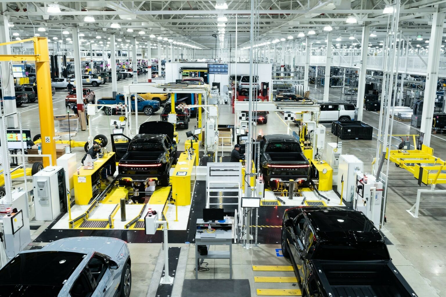 Rivian Scores $827 Million From Illinois To Build R2 SUV | Carscoops