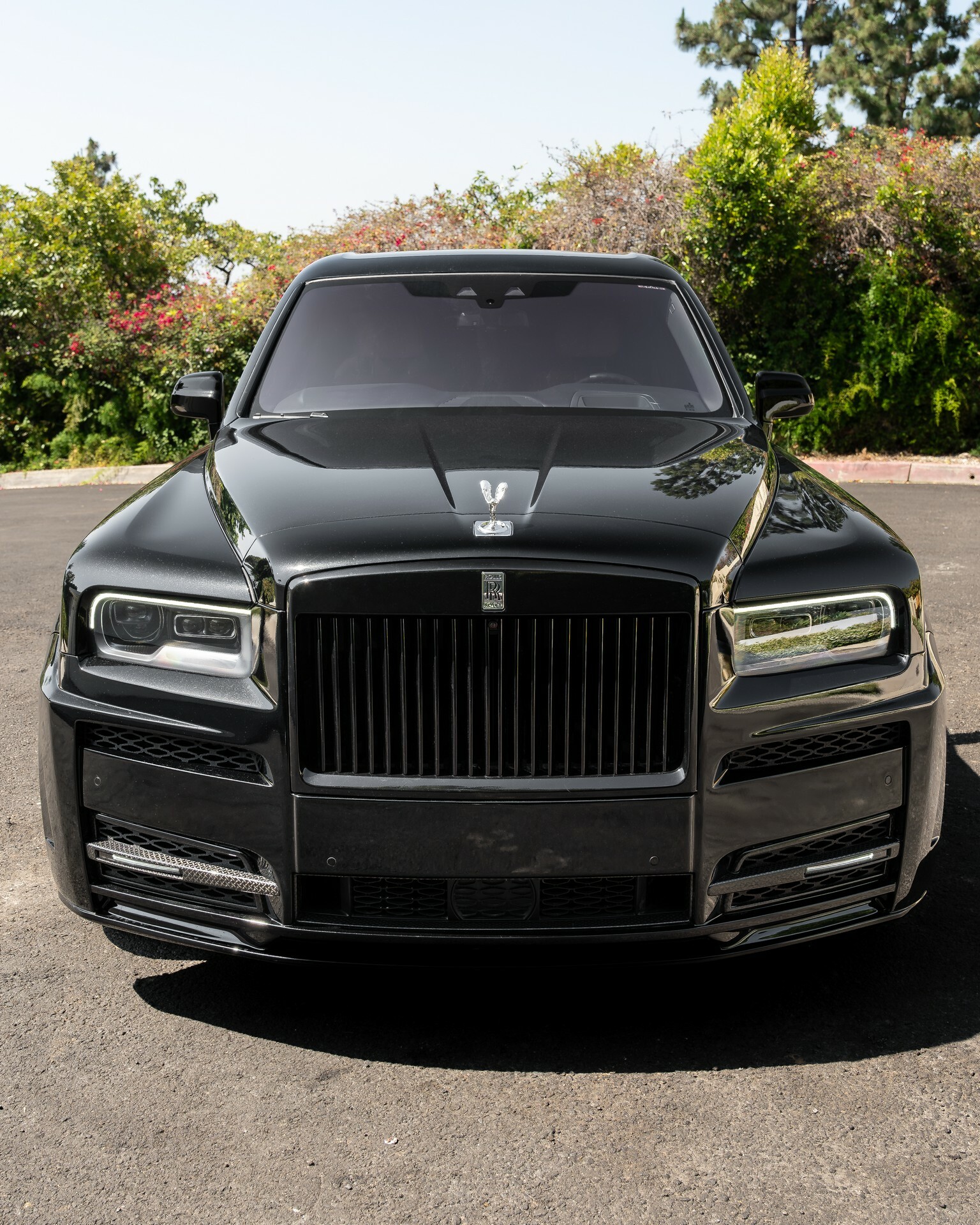 Rolls-Royce Cullinan Black Badge Gets A Carbon Fiber Widebody Upgrade ...