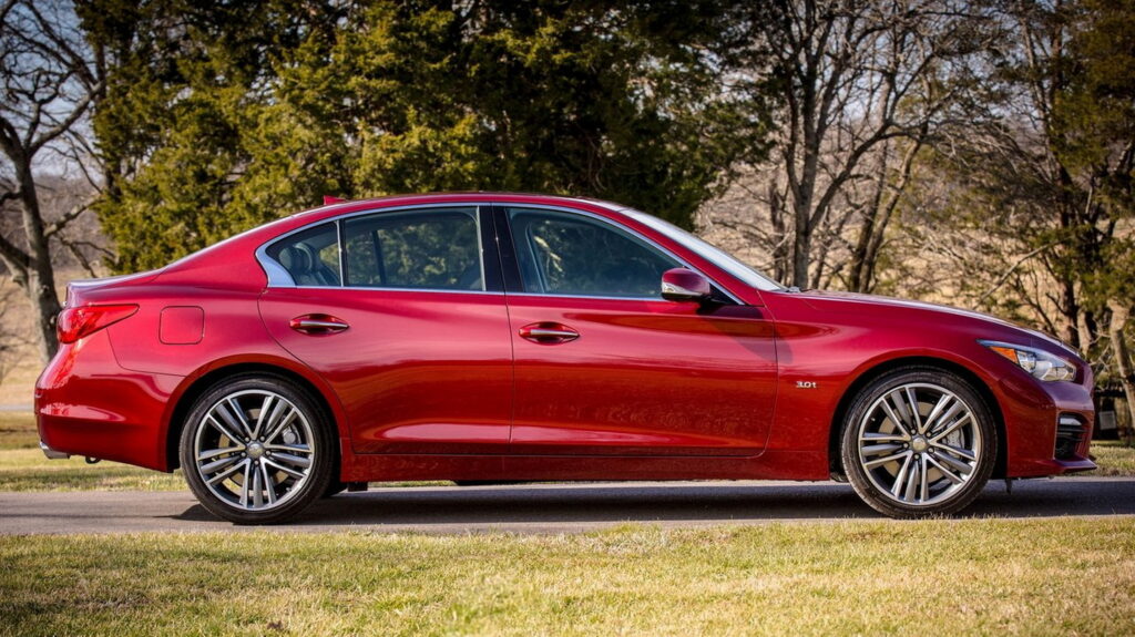  Infiniti Recalls 7,222 Cars For Driveshafts That Could Snap