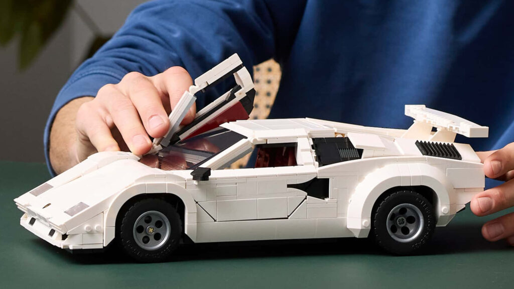  Lego’s New Lamborghini Countach Includes Scissor Doors And A Tiny V12
