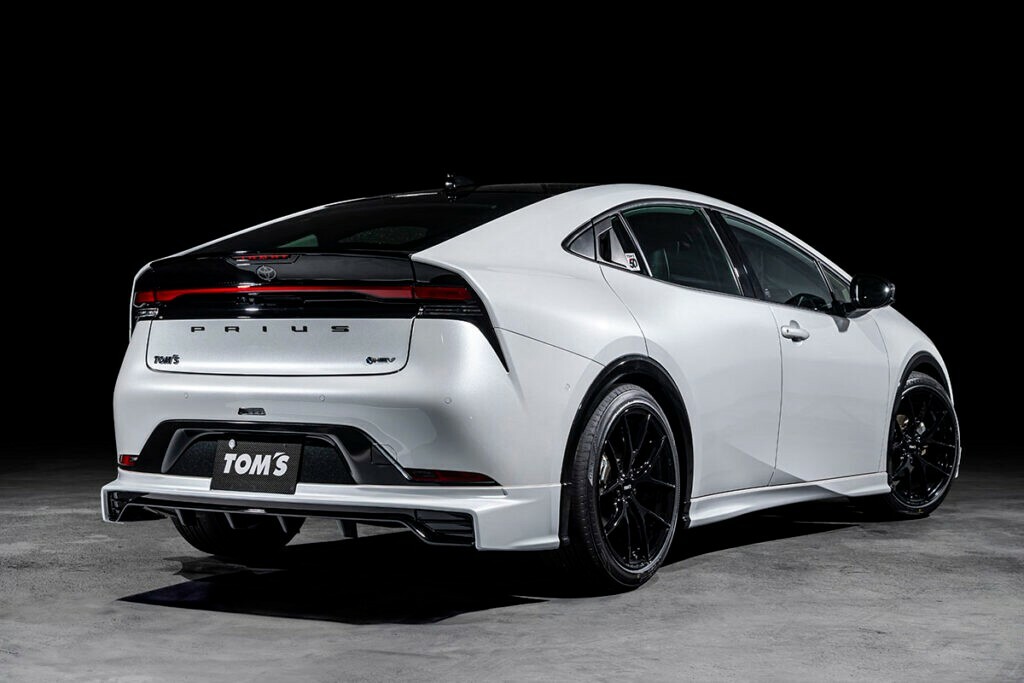 Tom’s Racing Gives The Toyota Prius Aero Wings | Carscoops