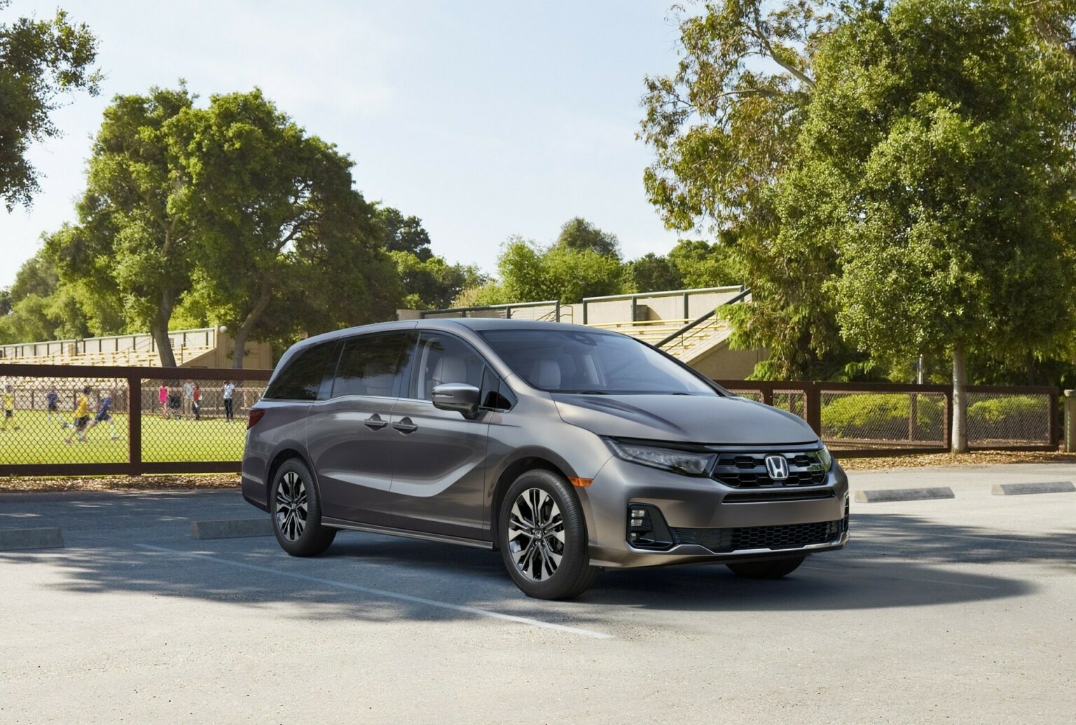 2025 Honda Odyssey Is More Lux, Aggressive, And Pricier Carscoops