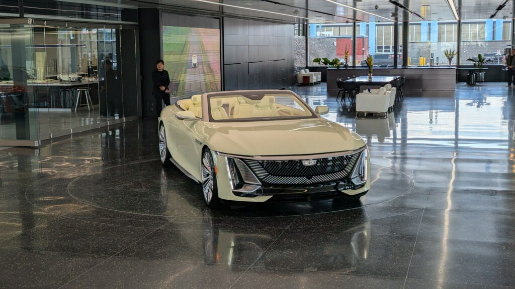  Cadillac Sollei Concept Is The Four-Seat Ultra-Luxury Convertible Of Our Dreams