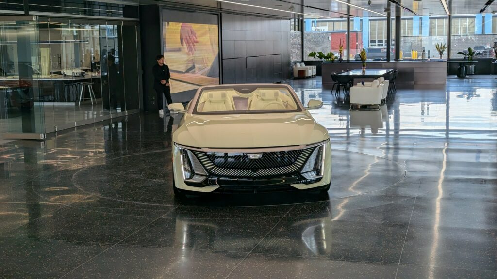  Cadillac Sollei Concept Is The Four-Seat Ultra-Luxury Convertible Of Our Dreams