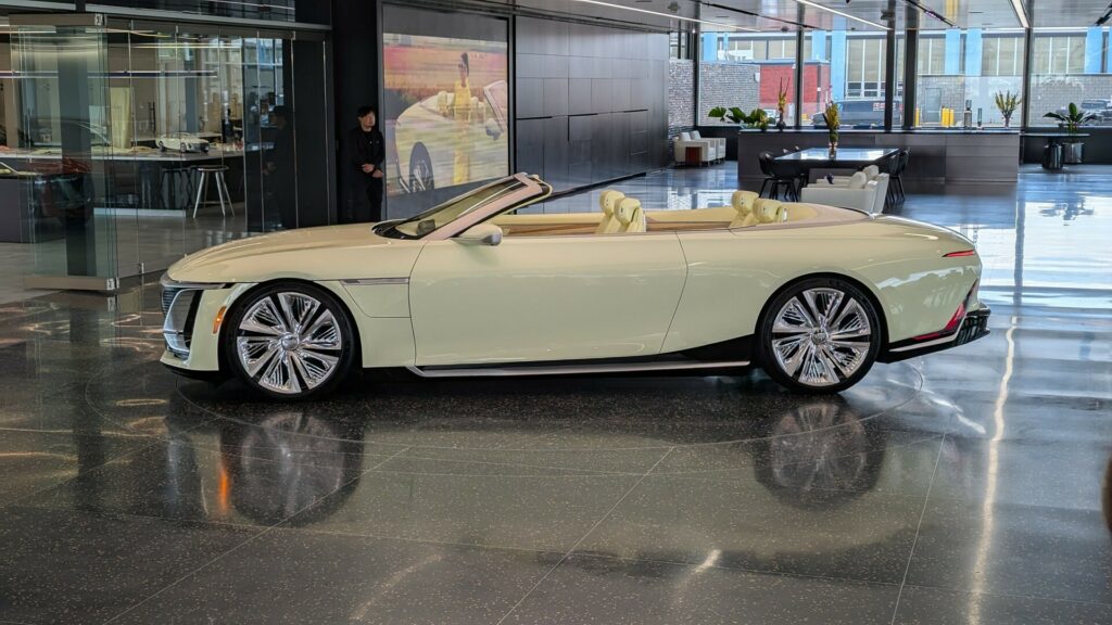  Cadillac Sollei Concept Is The Four-Seat Ultra-Luxury Convertible Of Our Dreams