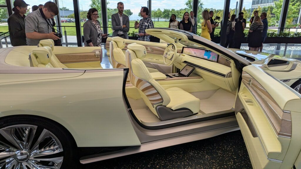  Cadillac Sollei Concept Is The Four-Seat Ultra-Luxury Convertible Of Our Dreams