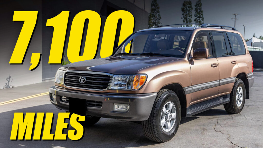  This Immaculate 7,100-Mile 1998 Toyota Land Cruiser V8 Or A Brand New MY24 Hybrid?