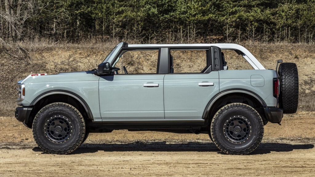  Feds Launch Probe Into Allegedly Faulty Ford Bronco Fuel Pumps