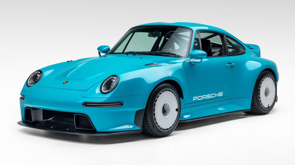  Gunther Werks GWR Porsche 911 Restomod Has A 500 HP N/A Flat-Six That Revs To 9,000 RPM