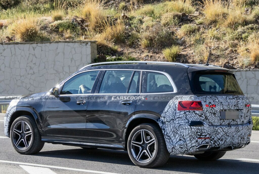 2026 Mercedes GLS Embraces Stars And Pillar-To-Pillar Display | Carscoops