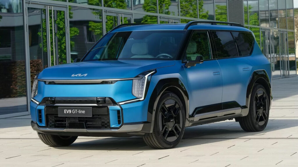  Kia Holds Off Full-Scale US Production Of EV9 As It Awaits Local Batteries