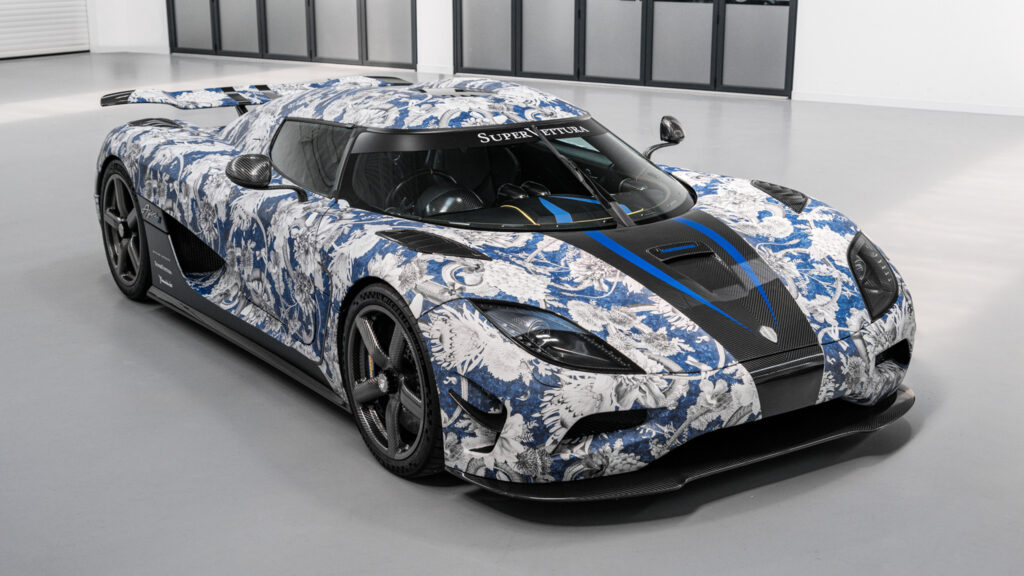  Bespoke Koenigsegg Agera In Floral Wrap Looks Surprisingly Good