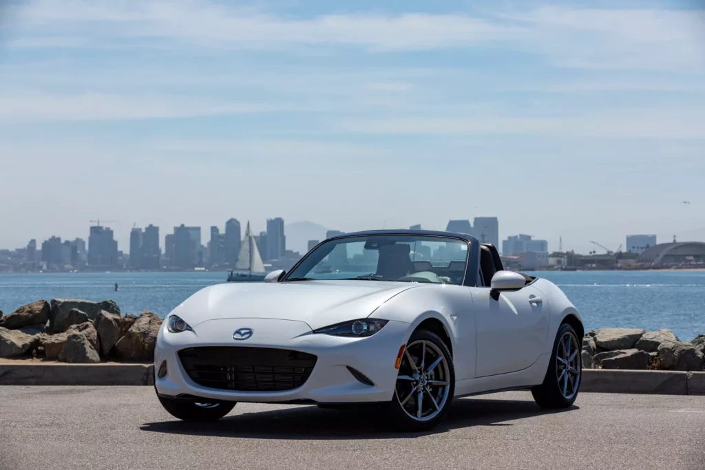  Mazda MX-5s And Fiat 124 Spiders Could Injure Occupants With Defective Airbags