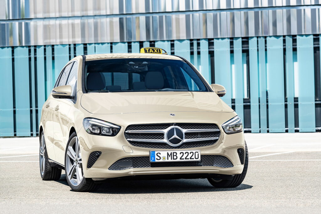  Mercedes Taxi Sales Collapse By 71% In Germany, But Company Doesn’t Really Care