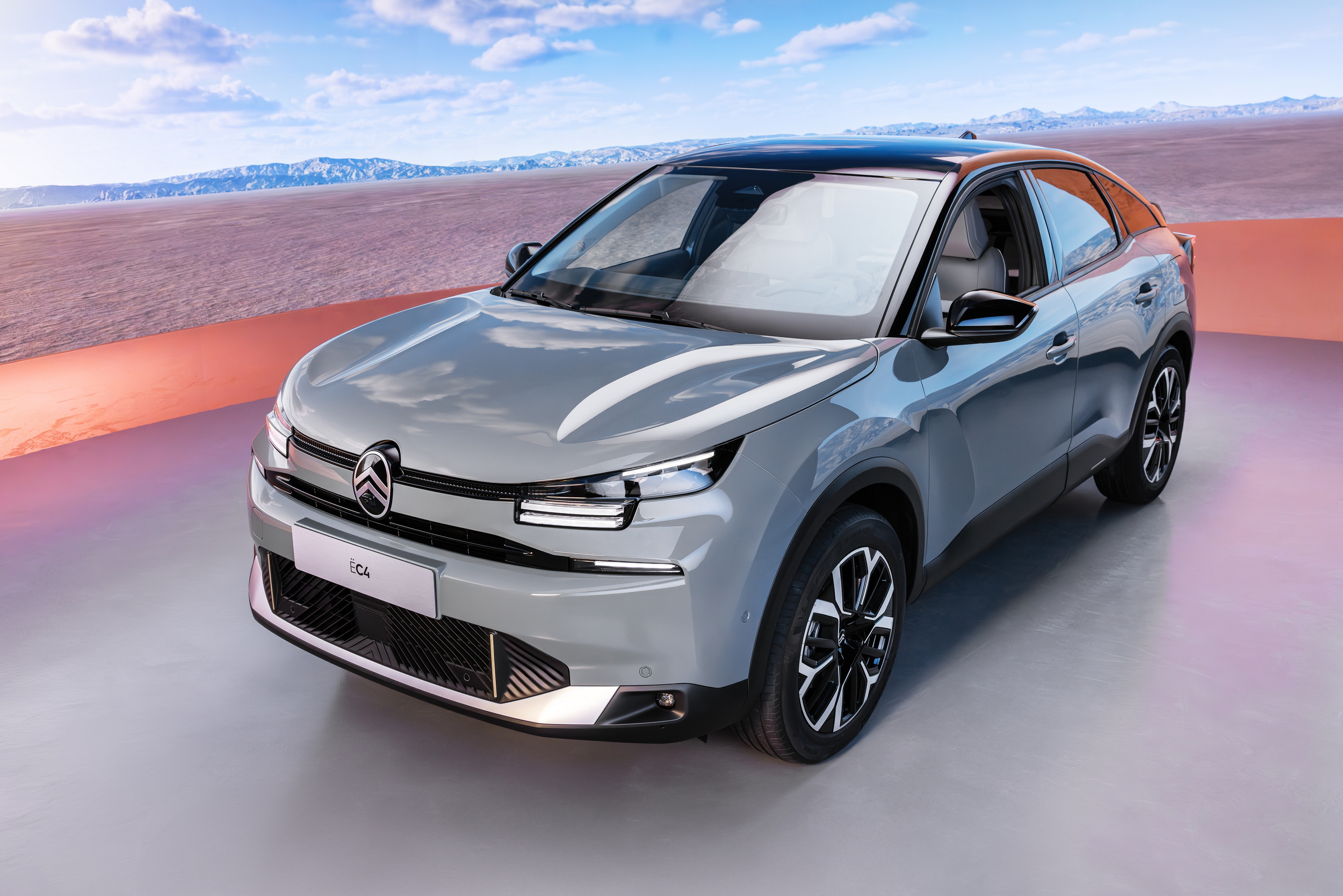 2025 Citroen C4 And C4 X Debut In Paris With A New Face | Carscoops