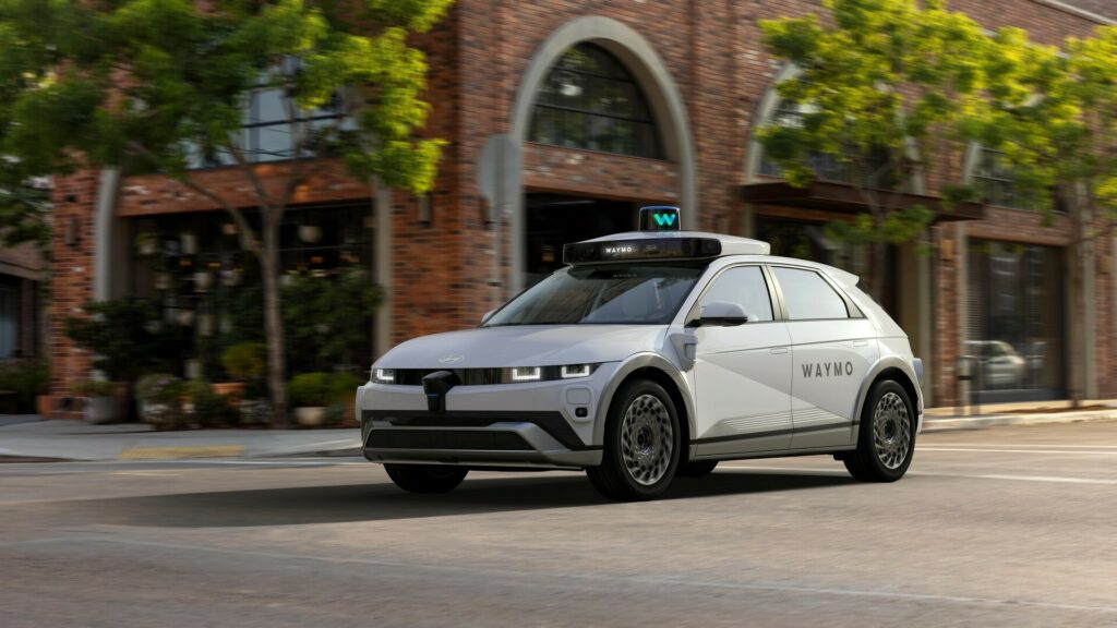  Waymo Chooses The Hyundai Ioniq 5 For New RoboTaxi