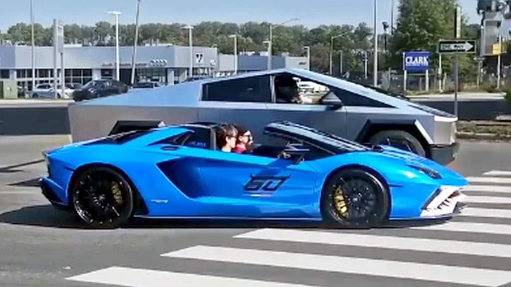  Cybertruck Shames Lamborghini In 5-Second Street Race, And Police Aren’t Happy