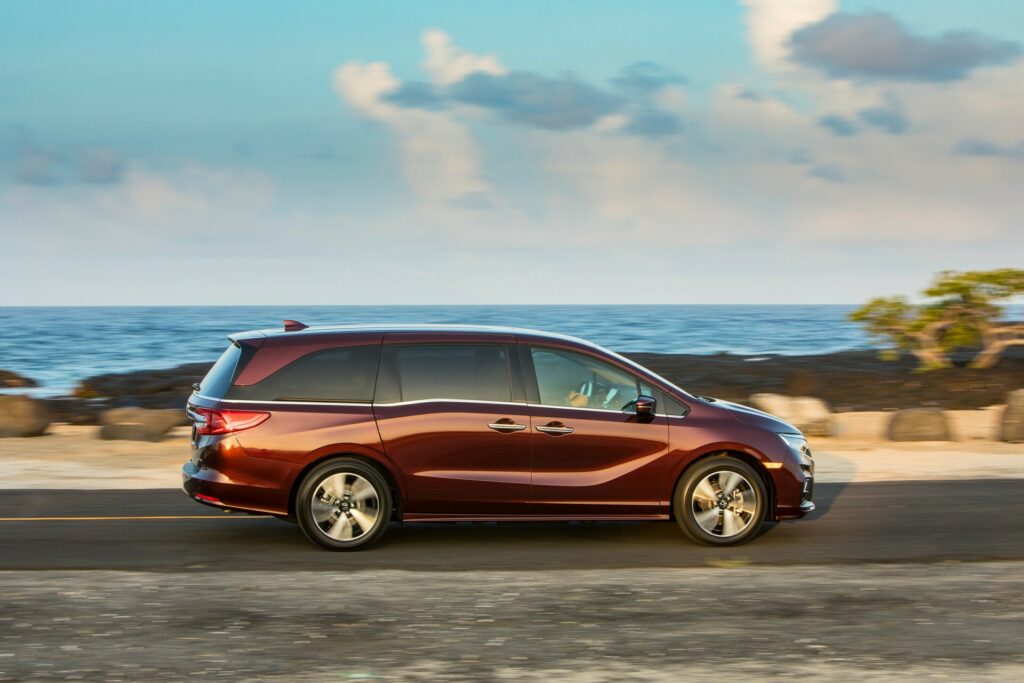  Honda Sued Over Leaky Odyssey Tailgates That Could Open At Any Moment