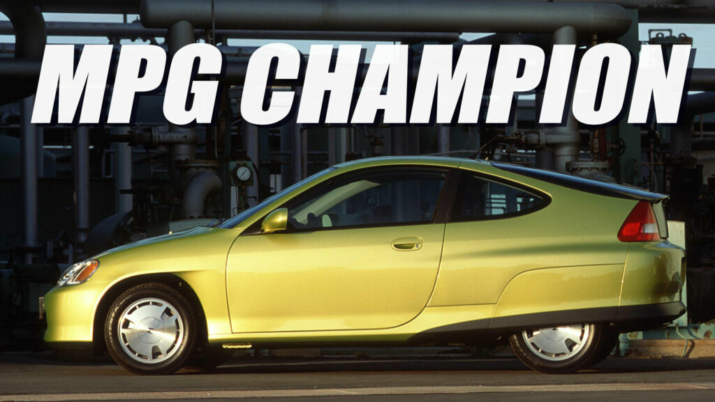  Honda’s 70 MPG Fuel Economy Rating Still Reigns Supreme After 25 Years*