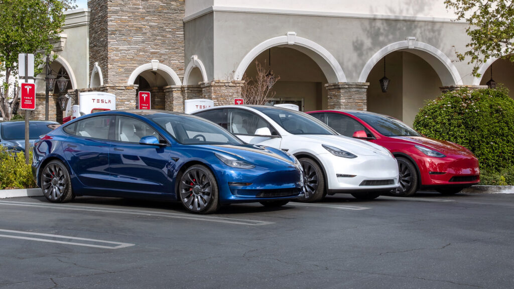  Tesla Sued After Woman Claims Locking Flaw Let Attacker Enter Model Y