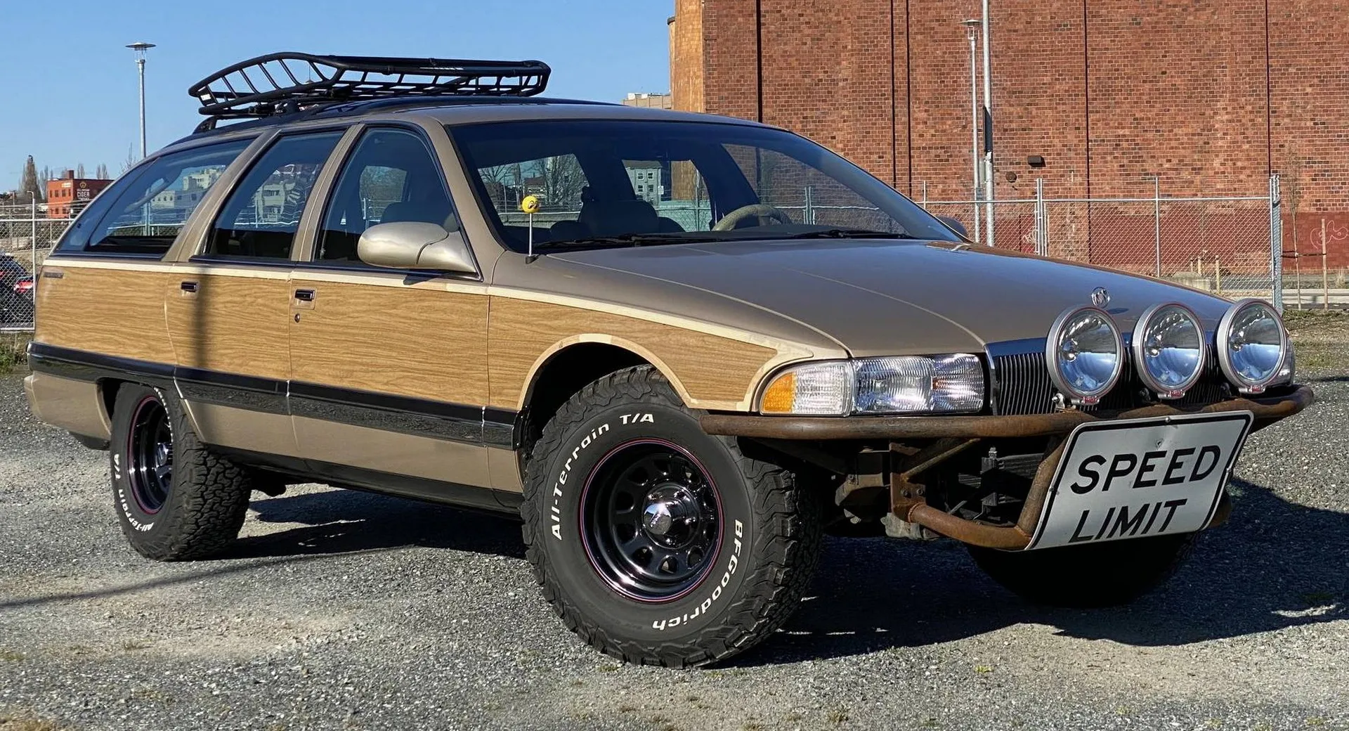 1995-Buick-off-Roadmaster-Estate-Wagon-4.webp